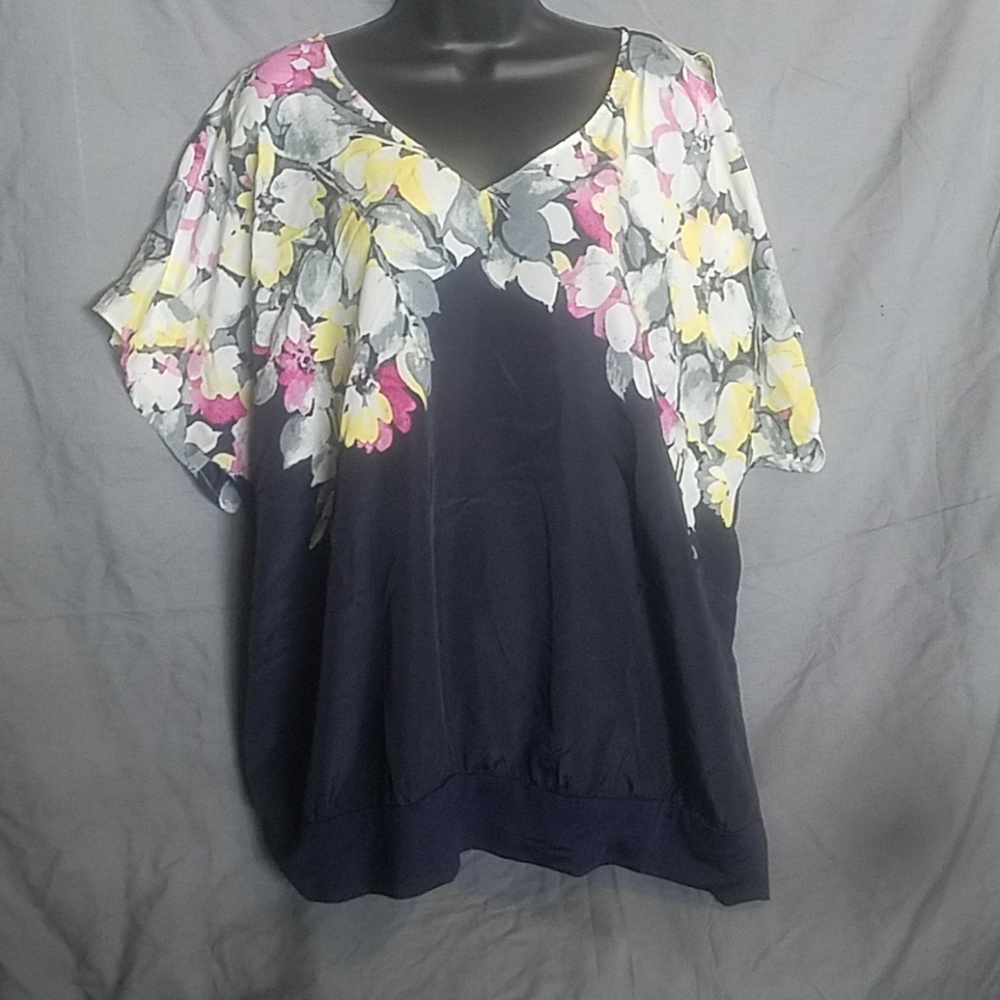 Lane Bryant cold shoulder top 18/20